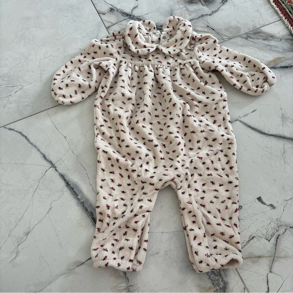 GAP Cream and Red Patterned Kids Footie